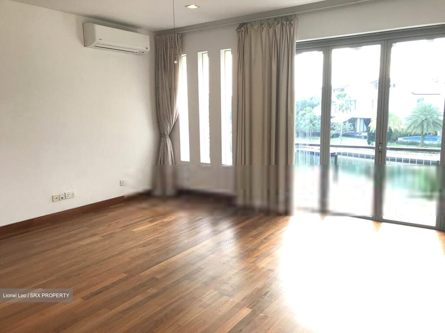 Harbourfront Avenue (D4), Terrace #448887591
